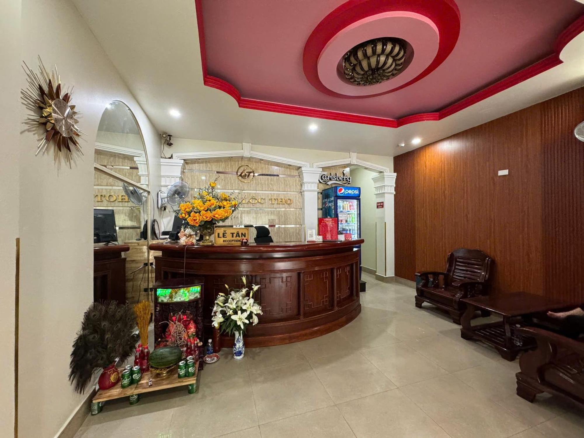 Khach San Loc Tho Khách sạn